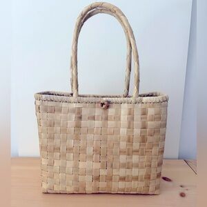 Elegant Tan Woven Tote Bag